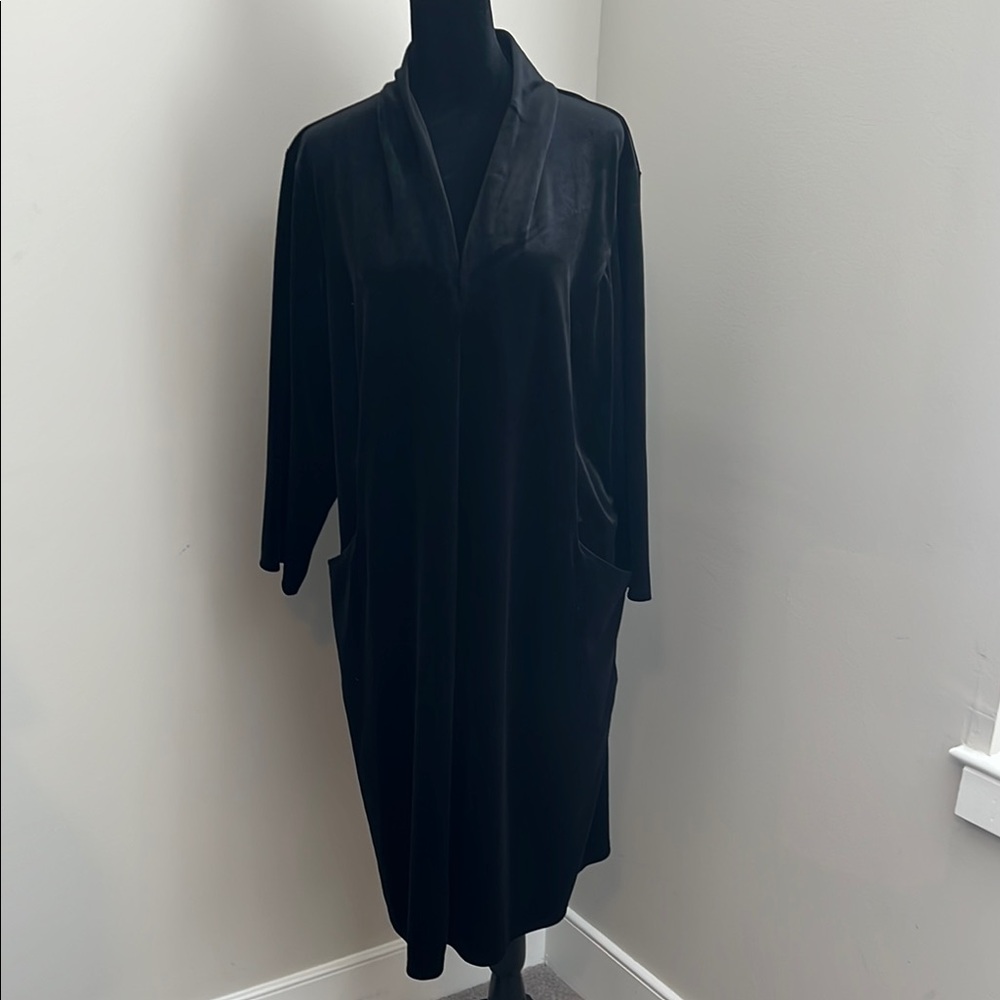 Elegant Black Velvet Dress
